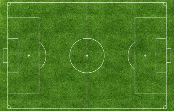 Sân bóng đá 11 người có kích thước tiêu chuẩn quốc tế là bao nhiêu?