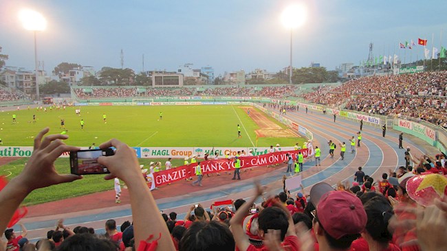 Top 10 sân bóng đẹp nhất Việt Nam